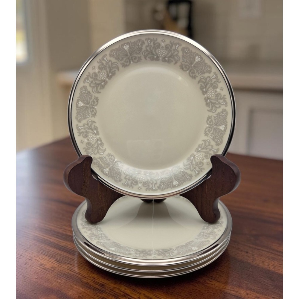 Set Of 4 Lenox Snow Lily Bone China Bread Plates With Platinum Trim 6.25"